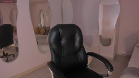 Snapshot of morganhicks chatting on 5, 3, 2025 Morgan Hicks online show from 5, 3, 2025