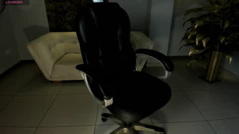 Morgan Hicks online show from 17, 3, 2026