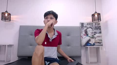 Snapshot of mortelle_ chatting on 16, 11, 2025 MORTELLE online show from 16, 11, 2025