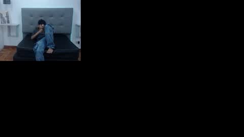 Snapshot of mortelle_ chatting on 20, 11, 2025 MORTELLE online show from 20, 11, 2025