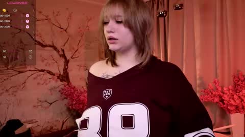 Snapshot of morvelyn chatting on 19, 11, 2025 morvelyn online show from 19, 11, 2025