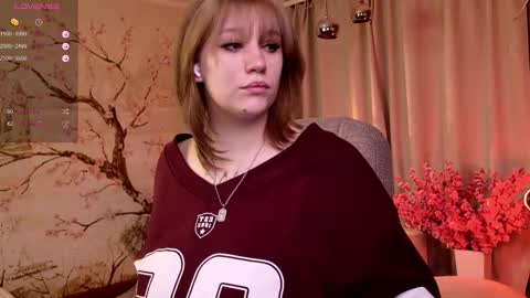 Snapshot of morvelyn chatting on 25, 11, 2025 morvelyn online show from 25, 11, 2025