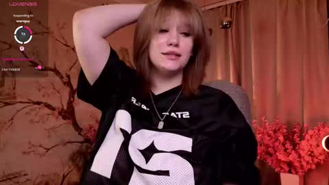 Snapshot of morvelyn chatting on 26, 11, 2025 morvelyn online show from 26, 11, 2025