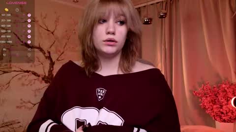 Snapshot of morvelyn chatting on 28, 11, 2025 morvelyn online show from 28, 11, 2025