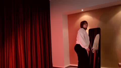 Snapshot of morvelyn chatting on 1, 12, 2025 morvelyn online show from 1, 12, 2025