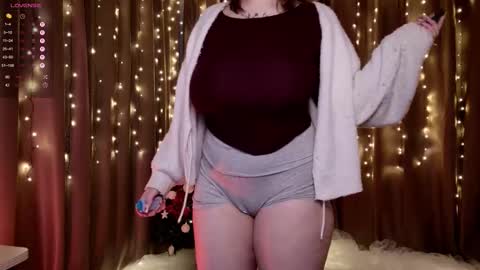 Snapshot of morvelyn chatting on 14, 12, 2025 morvelyn online show from 14, 12, 2025