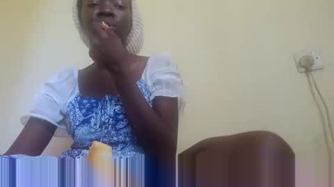 Snapshot of mouthymiss chatting on 10, 10, 2025 Mouthymiss online show from 10, 10, 2025