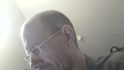 Snapshot of moviem1978 chatting on 22, 12, 2024 Frederik online show from 22, 12, 2024