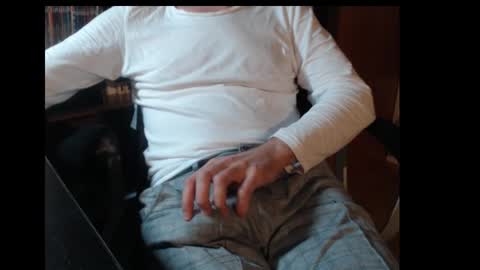 Snapshot of mpmimp chatting on 18, 10, 2025 mpmimp online show from 18, 10, 2025