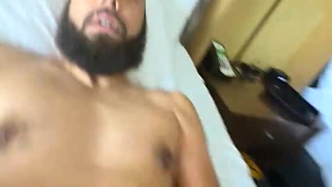 Snapshot of mr8plus chatting on 14, 11, 2025 Mr8 online show from 14, 11, 2025