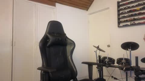 Andy online show from 3, 3, 2025