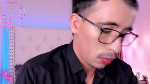 Snapshot of mr_aronnn chatting on 25, 9, 2025 Aaron. online show from 25, 9, 2025