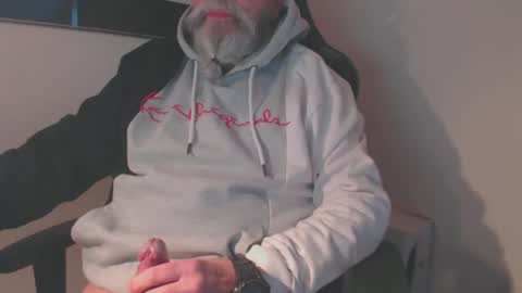 Snapshot of mr_boombastic2021 chatting on 10, 1, 2025 mr_boombastic2021 online show from 10, 1, 2025