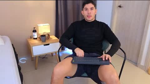 Snapshot of mr_danni_ chatting on 29, 1, 2025 Danny Aleja online show from 29, 1, 2025