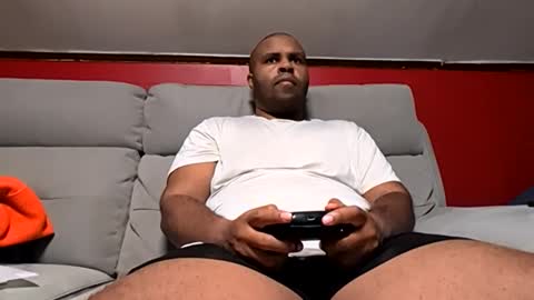 Snapshot of mr_irvin chatting on 25, 10, 2025 mr_irvin online show from 25, 10, 2025