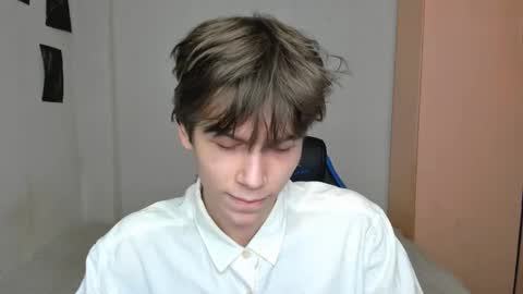 Snapshot of mr_makentoshi chatting on 1, 2, 2025 Makentoshi online show from 1, 2, 2025