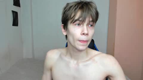 Snapshot of mr_makentoshi chatting on 3, 2, 2025 Makentoshi online show from 3, 2, 2025