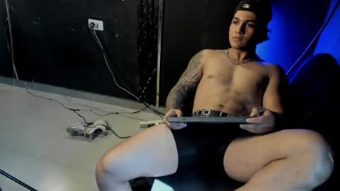 mr_maximo online show from 25, 10, 2025