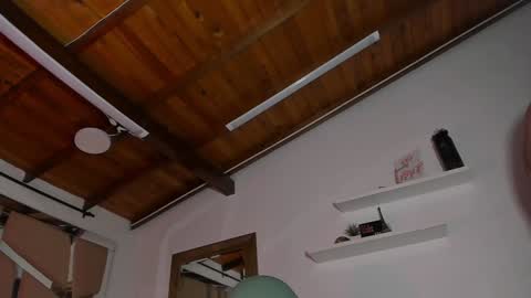 MIKEE online show from 1, 2, 2025