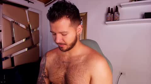 MIKEE online show from 11, 10, 2025