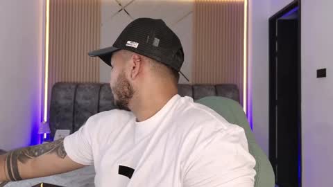 MIKEE online show from 16, 5, 2026