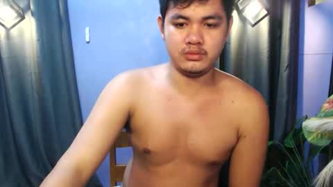 Snapshot of mr_olivercummerx chatting on 22, 10, 2025 mr_olivercummerx online show from 22, 10, 2025