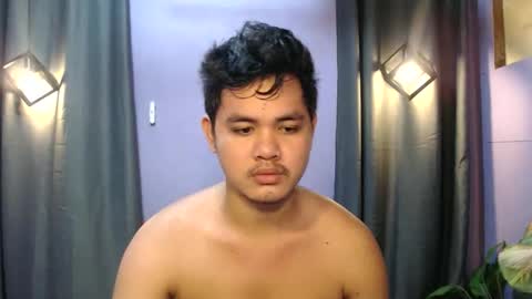 Snapshot of mr_olivercummerx chatting on 24, 10, 2025 mr_olivercummerx online show from 24, 10, 2025