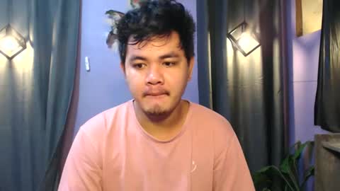 Snapshot of mr_olivercummerx chatting on 1, 11, 2025 mr_olivercummerx online show from 1, 11, 2025