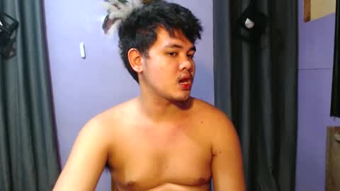 Snapshot of mr_olivercummerx chatting on 2, 11, 2025 mr_olivercummerx online show from 2, 11, 2025