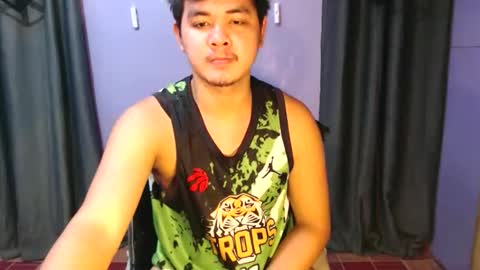 Snapshot of mr_olivercummerx chatting on 5, 11, 2025 mr_olivercummerx online show from 5, 11, 2025