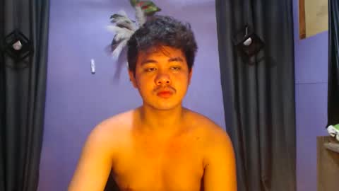 Snapshot of mr_olivercummerx chatting on 13, 11, 2025 mr_olivercummerx online show from 13, 11, 2025