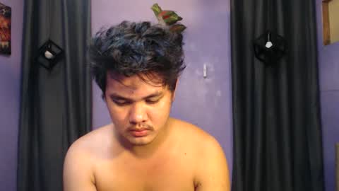 Snapshot of mr_olivercummerx chatting on 17, 11, 2025 mr_olivercummerx online show from 17, 11, 2025