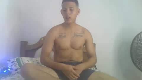 mr_sharkmaster777 online show from 8, 1, 2025