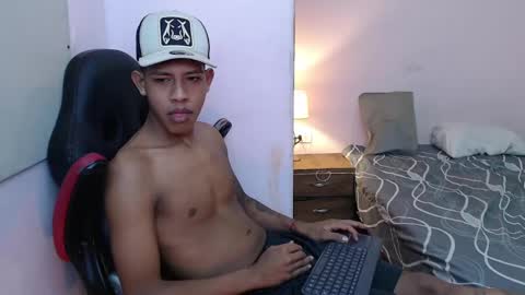 mr_stiven_ online show from 7, 1, 2025