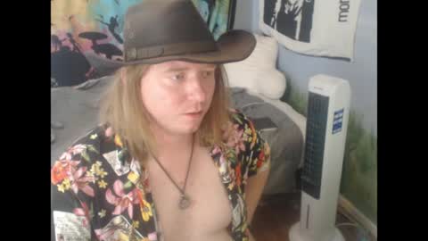 mr_strawberry online show from 8, 4, 2026