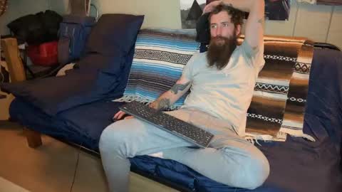 Snapshot of mr_valdor chatting on 4, 1, 2025 Valdor online show from 4, 1, 2025