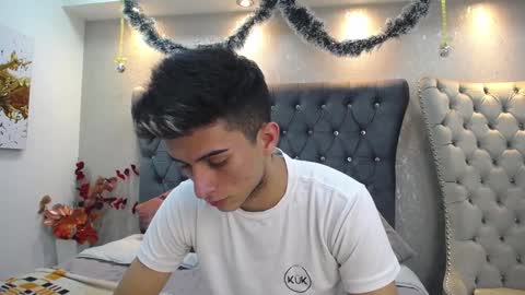 Snapshot of mr_williseo chatting on 20, 12, 2024 williseo online show from 20, 12, 2024