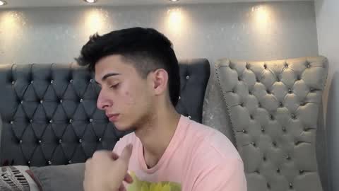 Snapshot of mr_williseo chatting on 16, 1, 2025 williseo online show from 16, 1, 2025