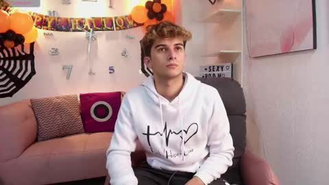 Snapshot of mr_williseo chatting on 12, 10, 2025 williseo online show from 12, 10, 2025