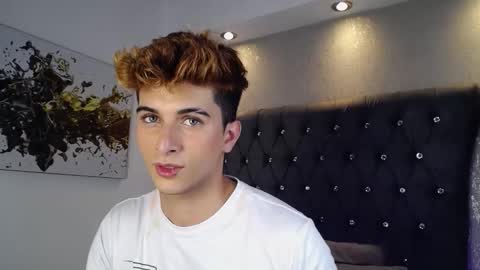 Snapshot of mr_williseo chatting on 2, 12, 2025 williseo online show from 2, 12, 2025