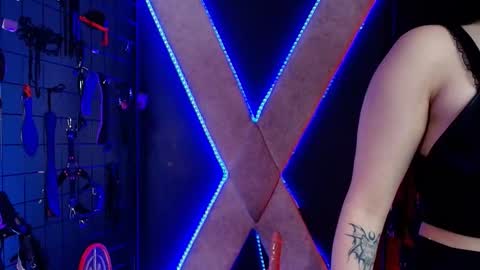 Snapshot of mranii_queen_bdsm_ chatting on 18, 12, 2025 mranii_queen_bdsm_ online show from 18, 12, 2025