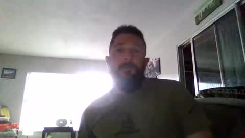 Snapshot of mrasta1984 chatting on 17, 12, 2025 mrasta1984 online show from 17, 12, 2025