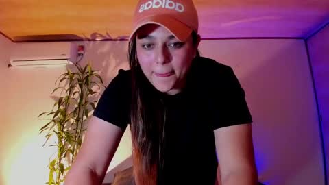 Laura online show from 18, 12, 2024