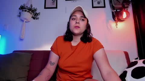 Laura online show from 28, 11, 2025