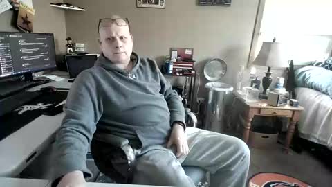 Snapshot of mrclean_55 chatting on 4, 11, 2025 MrClean55 online show from 4, 11, 2025