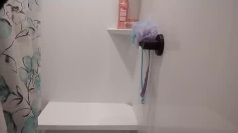 mrdee684945 online show from 9, 11, 2025