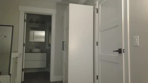 Snapshot of mrf388 chatting on 4, 1, 2025 IwantU2WatchME online show from 4, 1, 2025