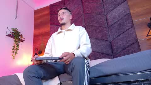 Mr Fox online show from 2, 2, 2026