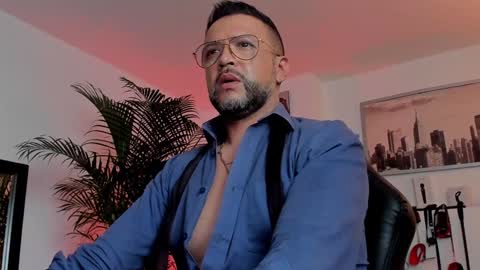 Snapshot of mrfrank_tattoo chatting on 6, 12, 2024 MrFrank. online show from 6, 12, 2024