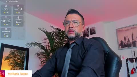 Snapshot of mrfrank_tattoo chatting on 13, 12, 2024 MrFrank. online show from 13, 12, 2024